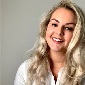 Meet your Posher, Tia